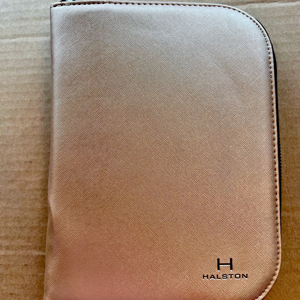 Travel jewelry holder